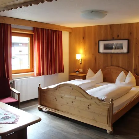 Pensión Berghof 3*